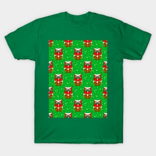 CHRISTMAS Owl Pattern Green T-Shirt